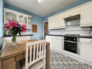 Kitchen - click for photo gallery